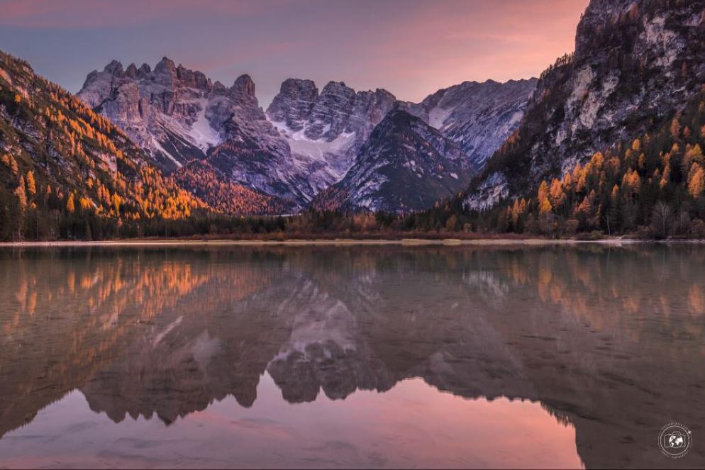 Dolomiti, tramonto al Lago di Landro