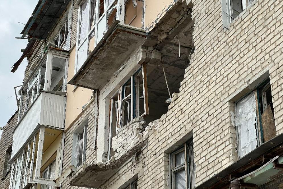 Una delle case bombardate a Izyum che restano così da un anno e mezzo - Gambassi