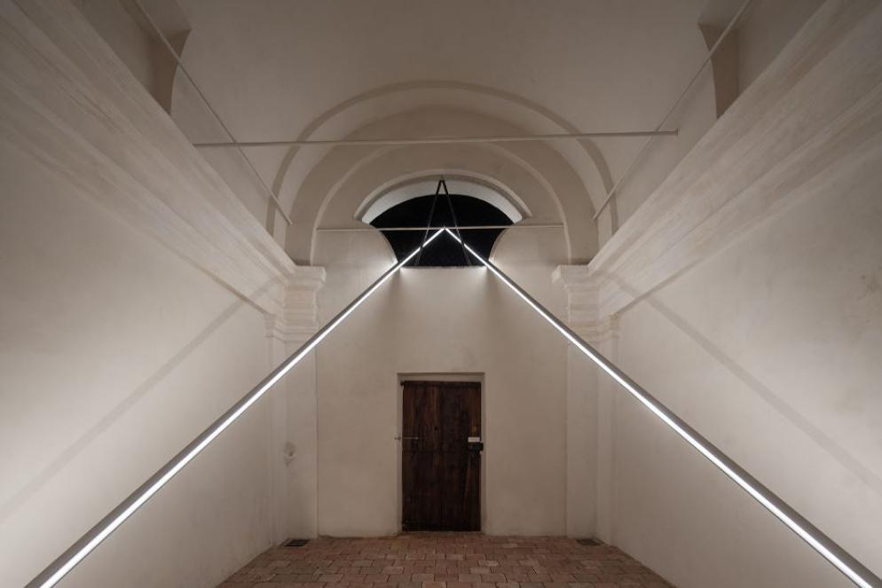 L'installazione "Miracle" di Emilio Ferro nella Cappella di San Rocco - © Roberto Conte