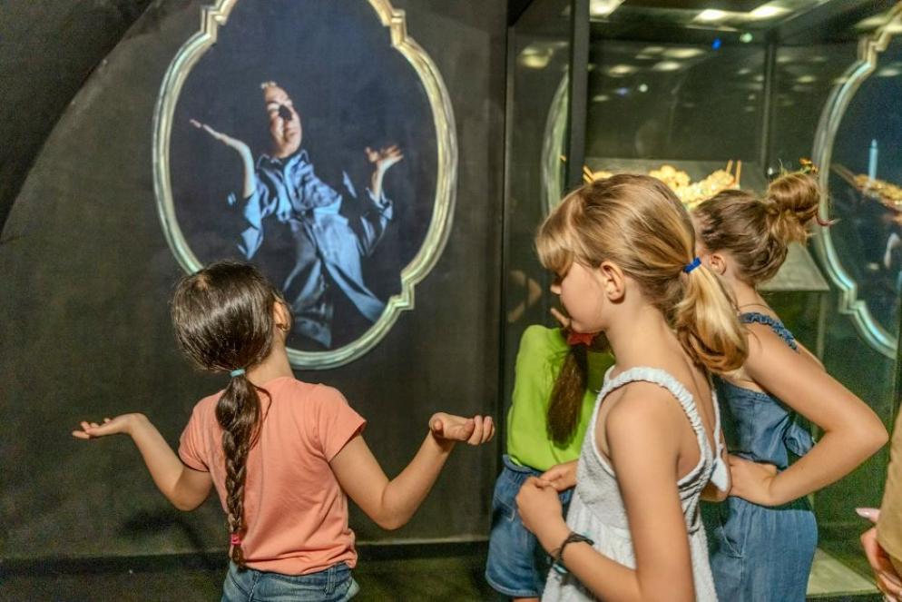 Bambini in visita al Museo del Tesoro di San Gennaro - Francesco Squeglia - Ufficio Stampa DMO Napoli