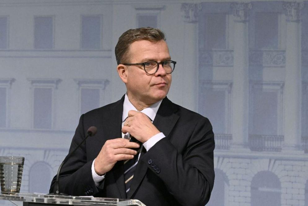Il primo ministro finlandese Petteri Orpo in conferenza stampa - Reuters