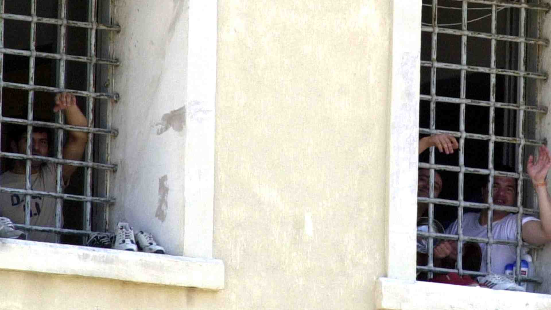 “Fare una passeggiata nelle carceri”, come auspicava Calamandrei