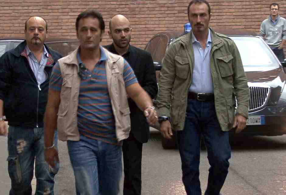 Una scorta è per sempre. L’epica quotidiana dei protetti d’Italia