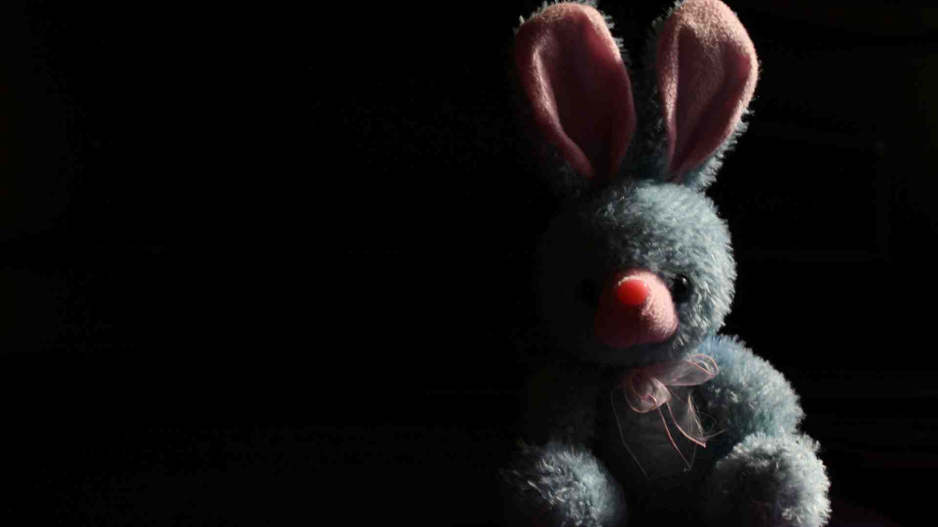 Lo straziante segno d'amore lasciato da qualche giorno a Villa Pamphili c'entra poco con l'amore