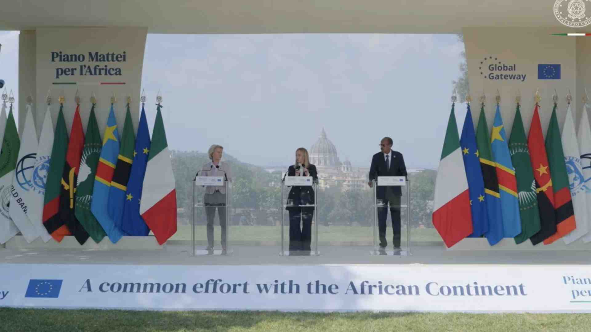 Meloni al vertice sul Piano Mattei: “Gli accordi firmati oggi valgono 1,2 miliardi di impegni concreti”