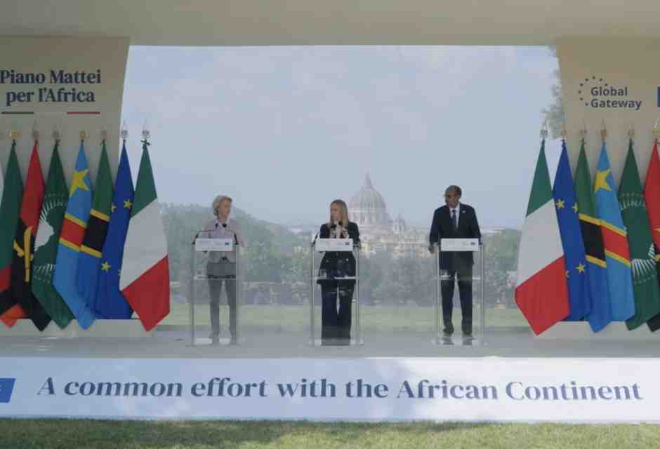 Meloni al vertice sul Piano Mattei: “Gli accordi firmati oggi valgono 1,2 miliardi di impegni concreti”