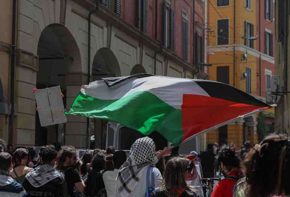 Pombeni: “La mozione su Israele non rende onore all’Università di Bologna”