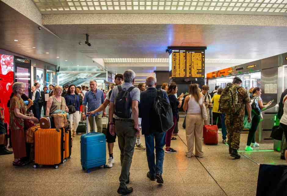Nuova giornata di sciopero per i trasporti. Tra le motivazioni: no alla guerra e al riarmo