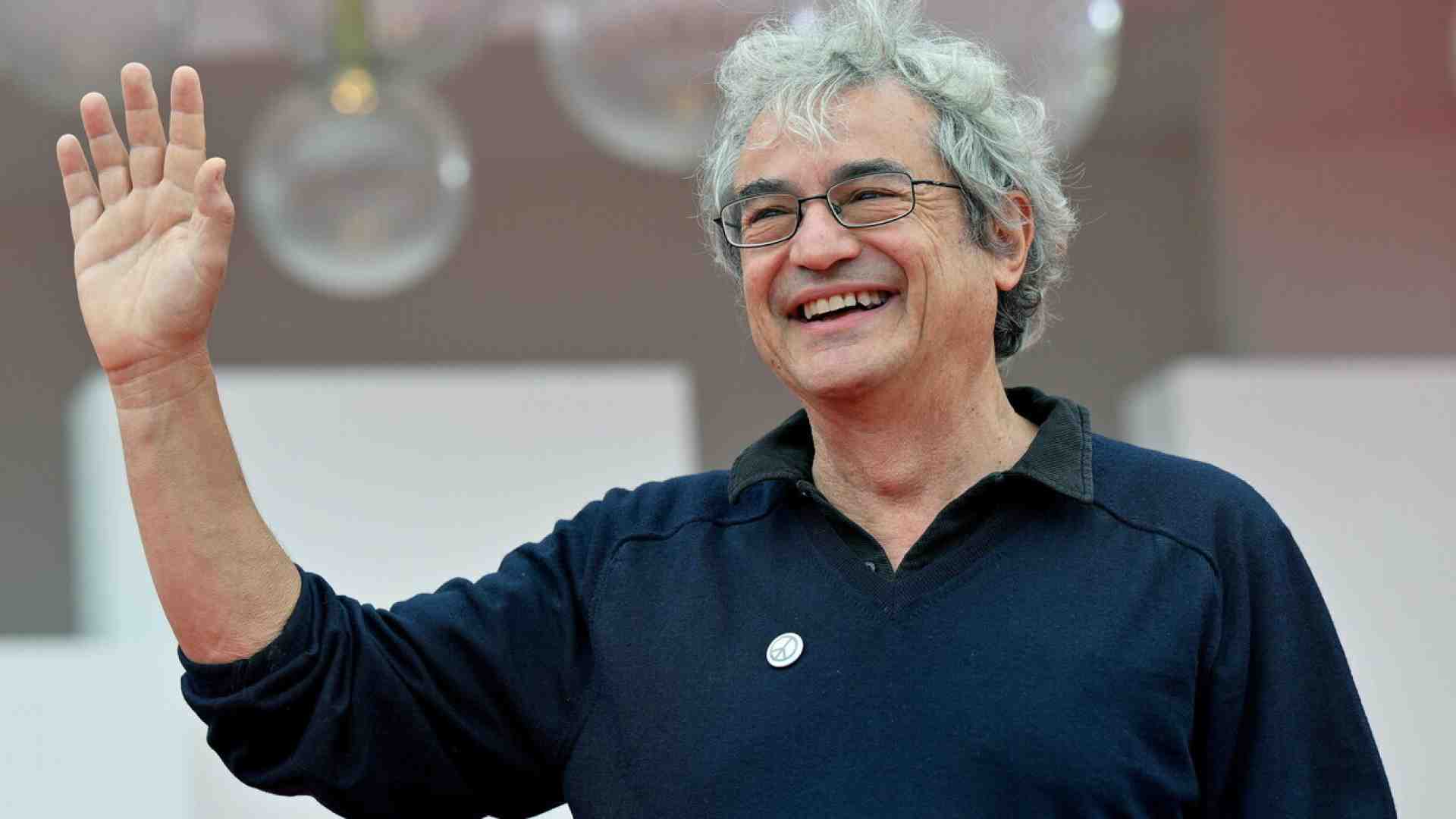 Il Pd di Verona chiede a Carlo Rovelli di candidarsi in Veneto. “Non ci penso minimamente”