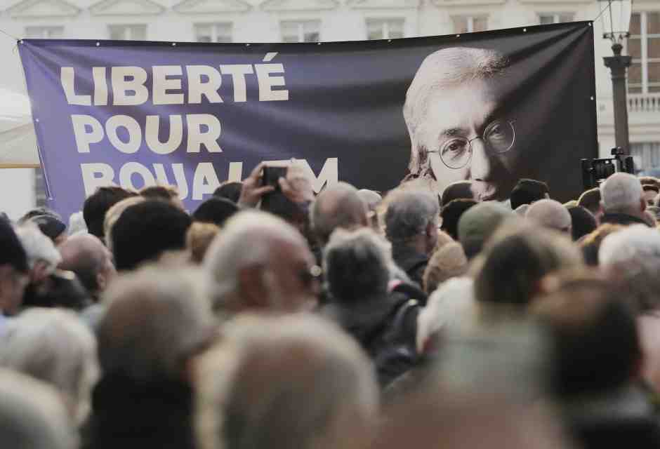 Leggere Sansal per liberarlo. L’iniziativa dei comuni francesi