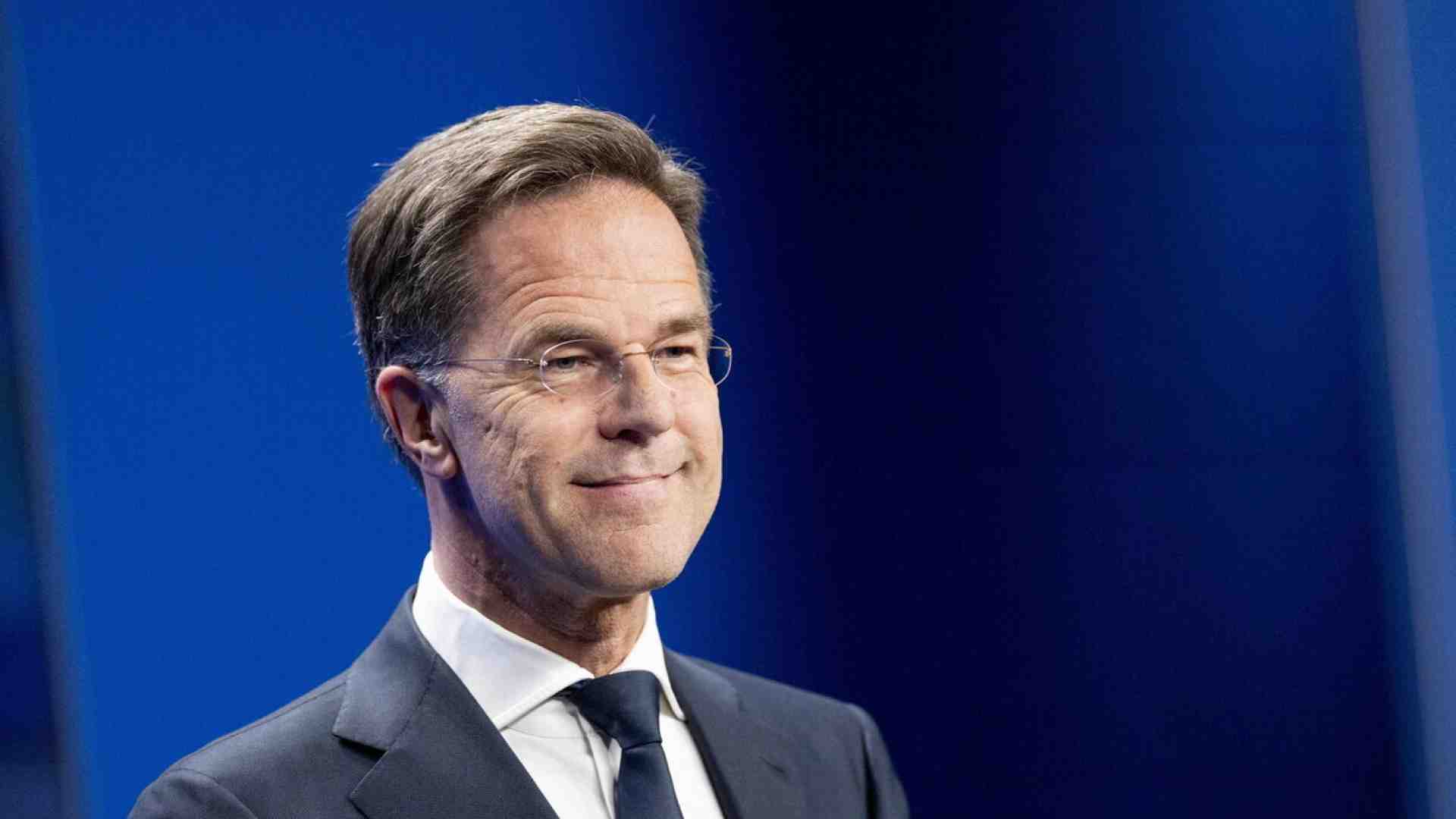 Il trucco del 5 per cento del pil per tenere Trump nella Nato