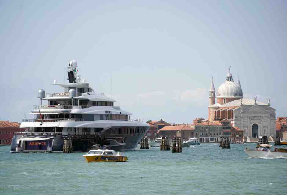 Il matrimonio di Bezos sarà una vera tortura per ricchi