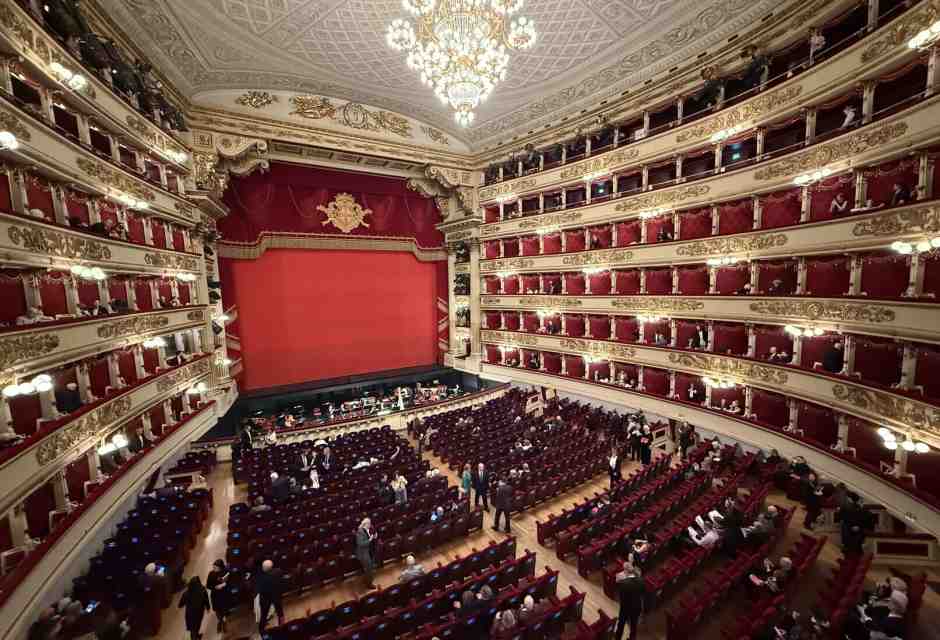 Aspettando Norma (da 48 anni) con lo spettro della Callas che incombe