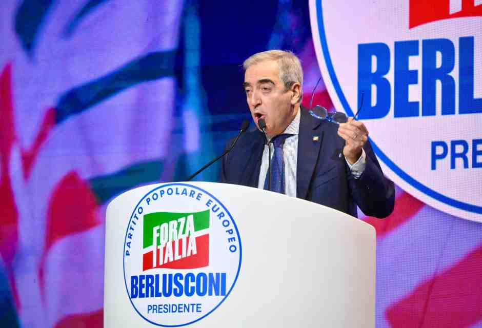 Gasparri: "Sul Coni Abodi ha sbagliato, adesso è il numero 5 dello sport. Meglio la proroga a Malagò che a Zaia"