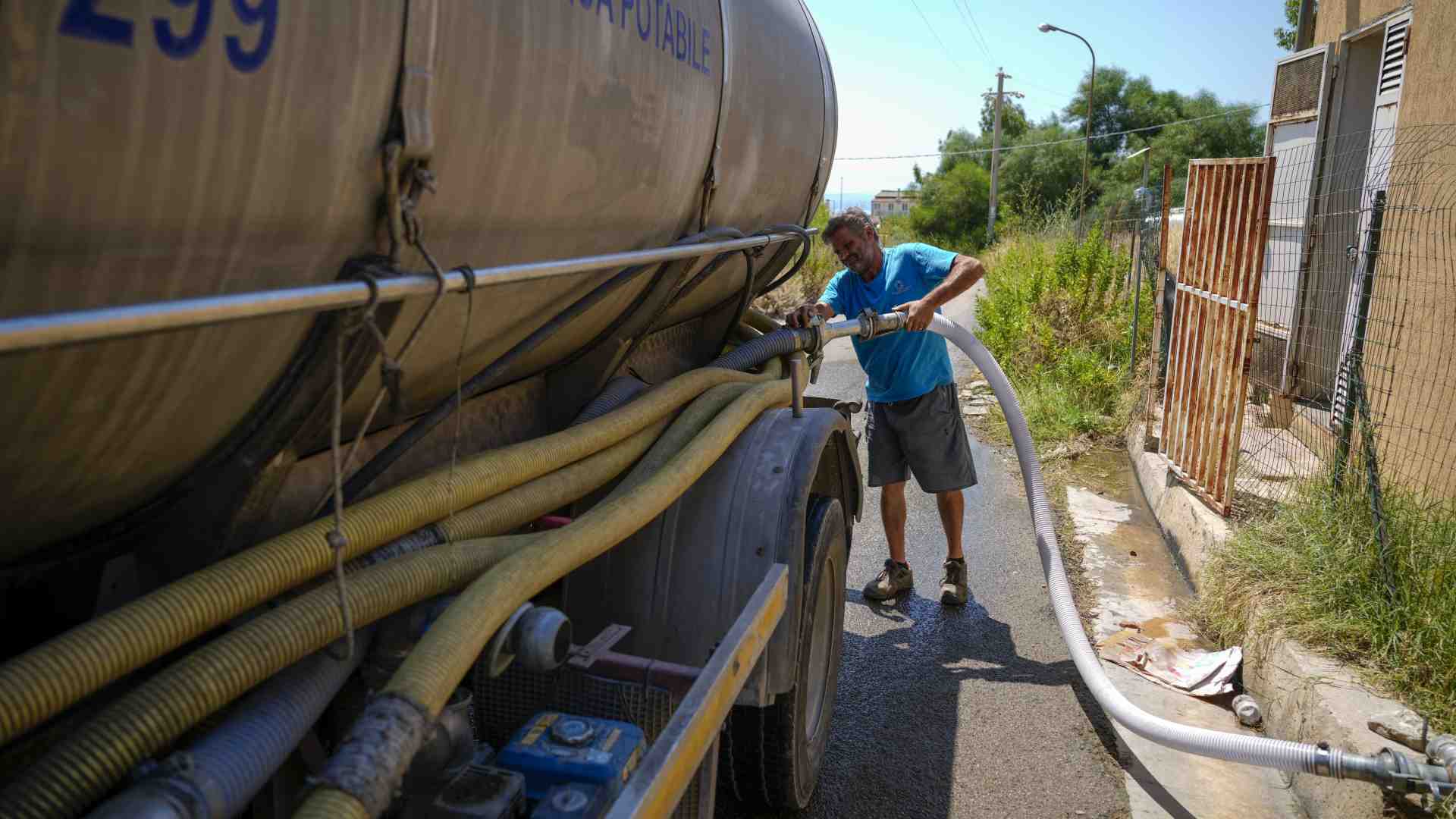 Commissario Nimby: no al dissalatore per proteggere la spiaggia di Montalbano