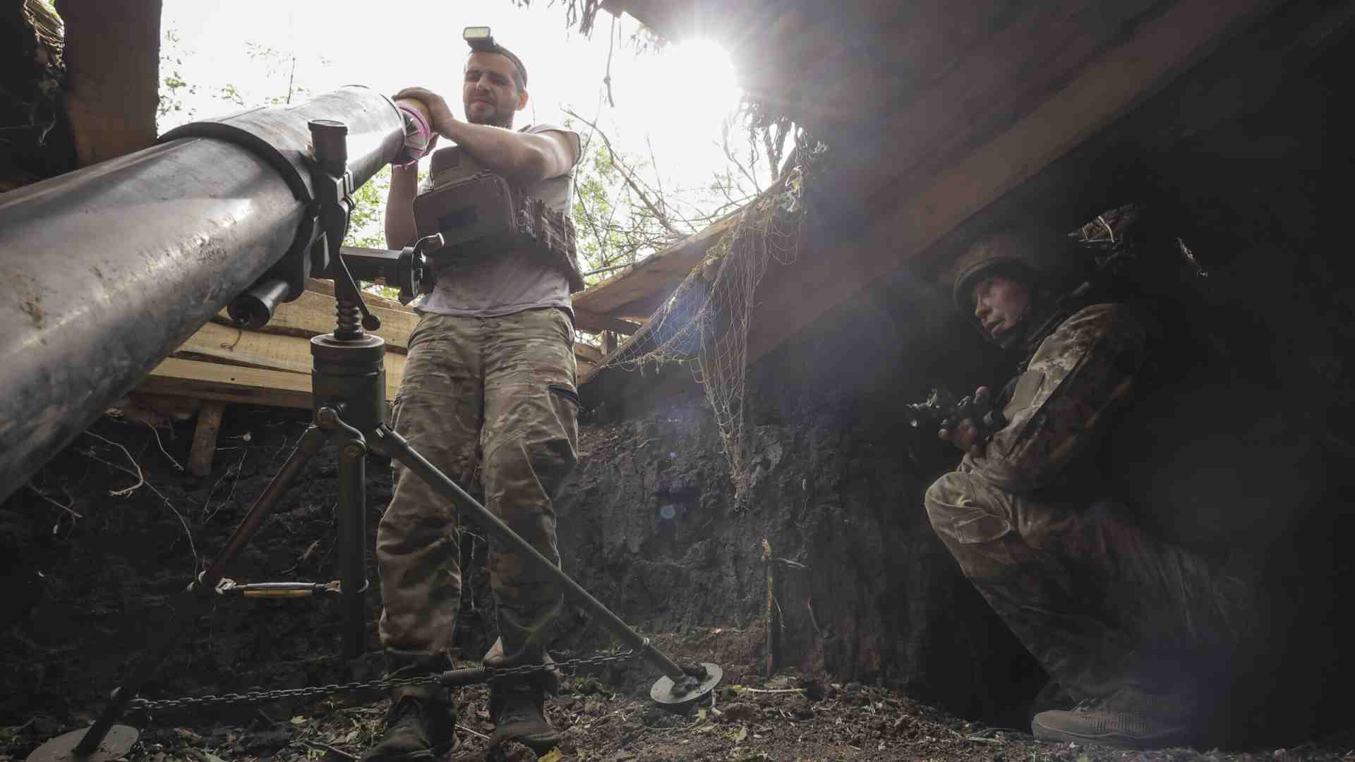 I droni ucraini colpiscono in Russia, Mosca preme lungo il fronte. E' ancora un'estate di guerra