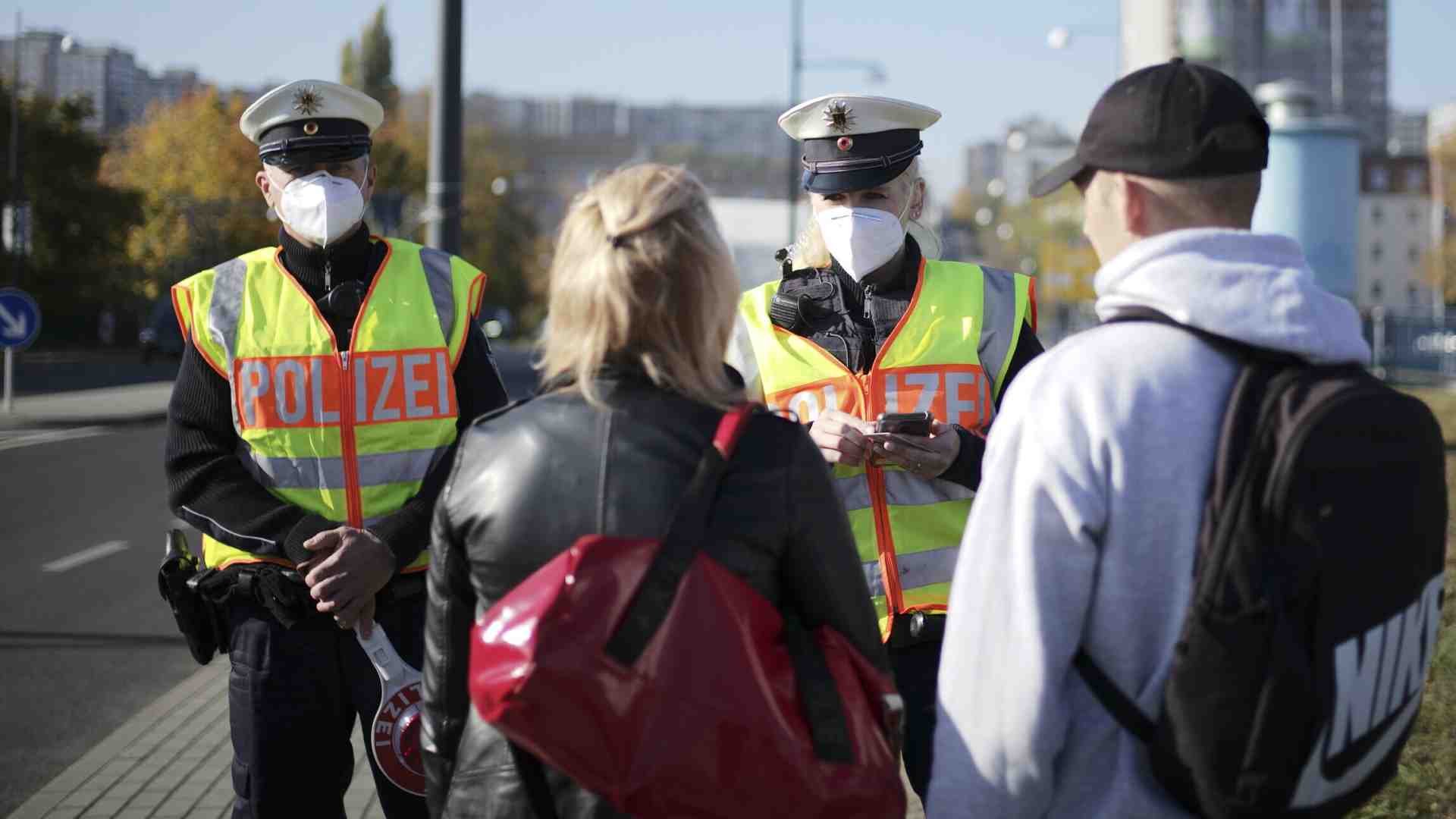Schengen in crisi. Così riappaiono le frontiere in Europa