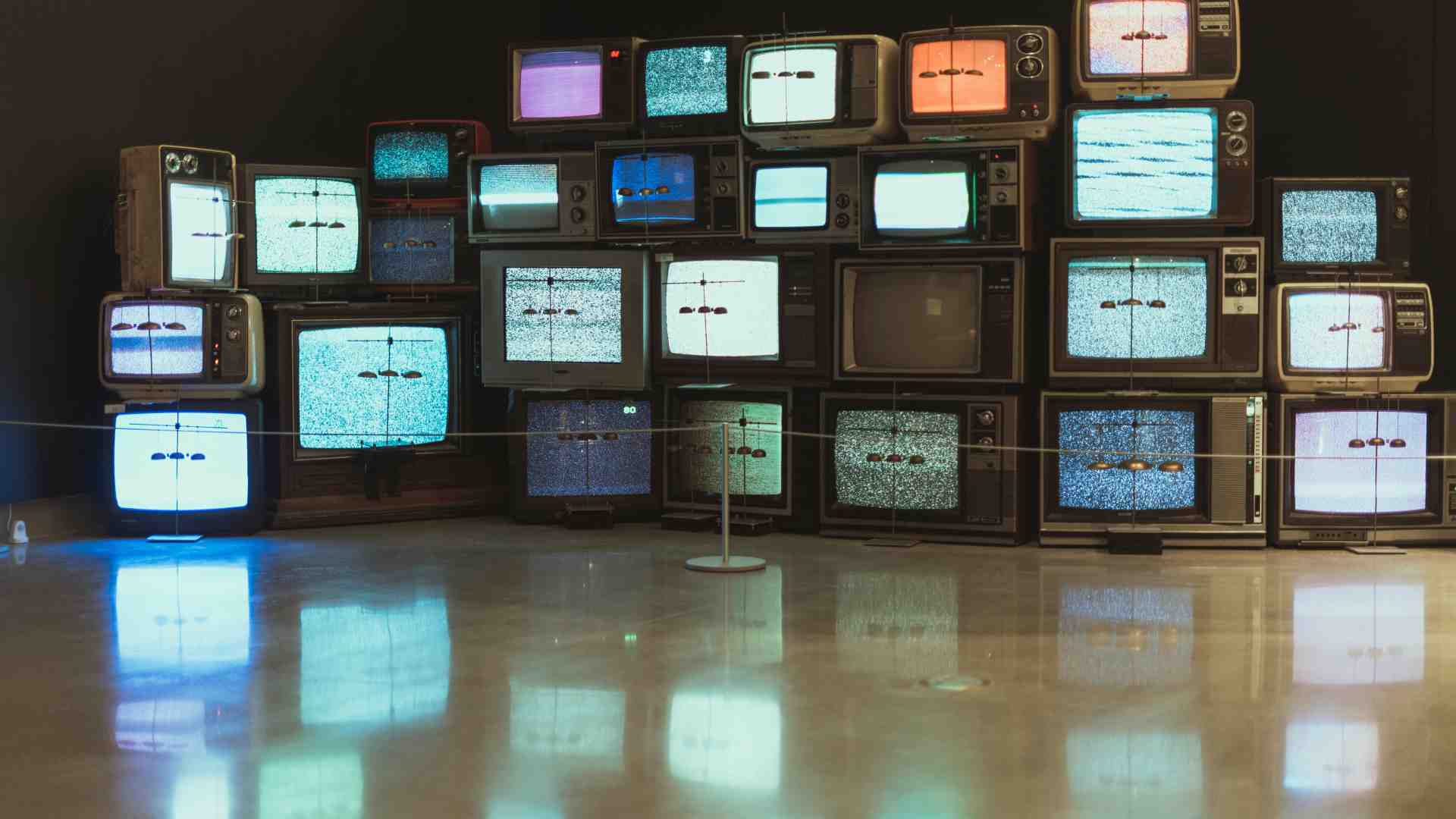 Il big bang della tv: così i piccoli canali hanno rosicchiato share a Rai e Mediaset