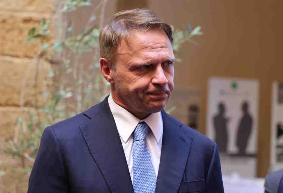 Lollobrigida: “Fondamentali per noi zero dazi su vini e formaggi verso gli Usa. Ma tratta l’Ue”