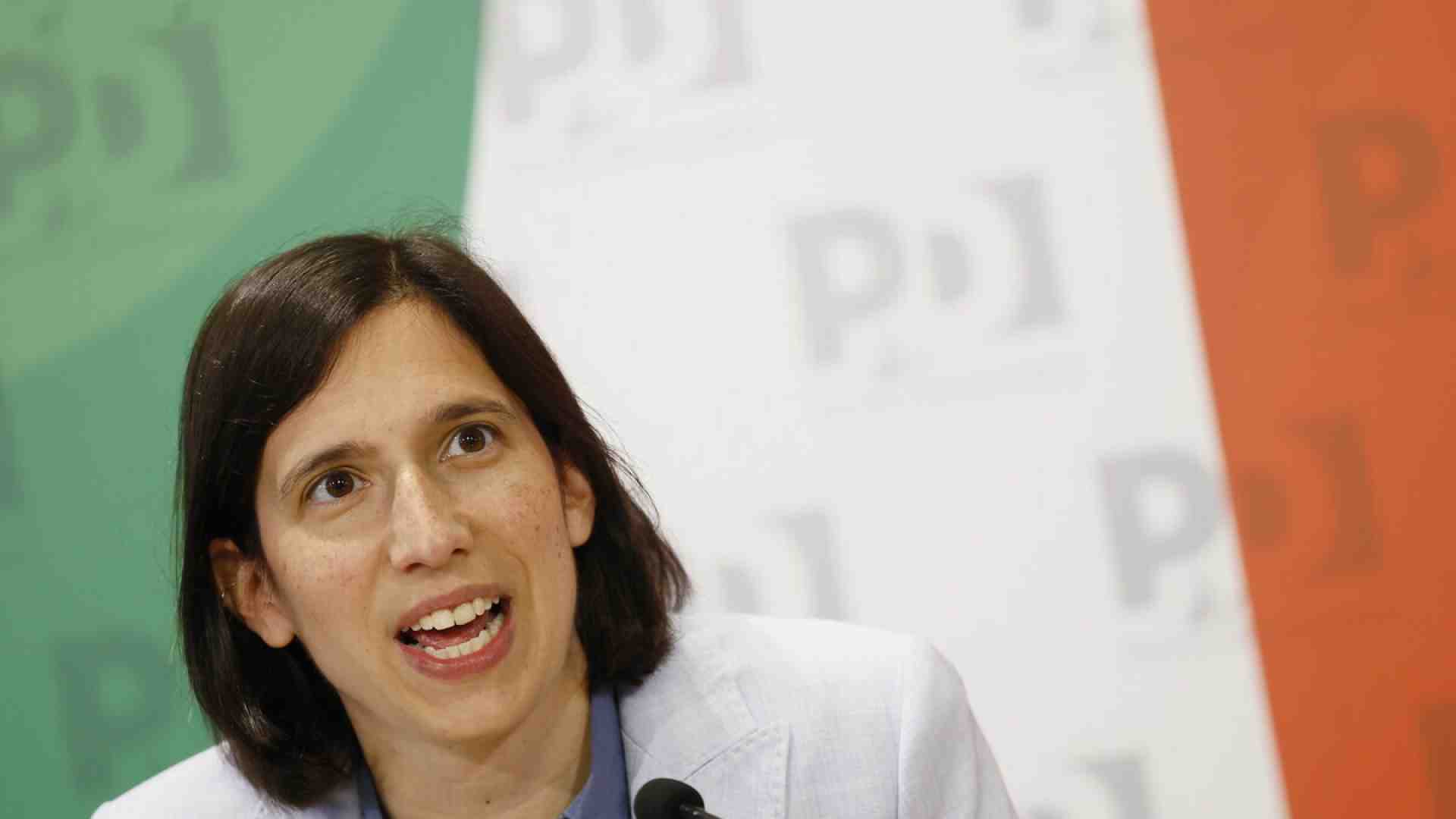 Schlein e il Pd non postano su X da 7 mesi. “Ma non è stata una scelta contro Elon Musk”