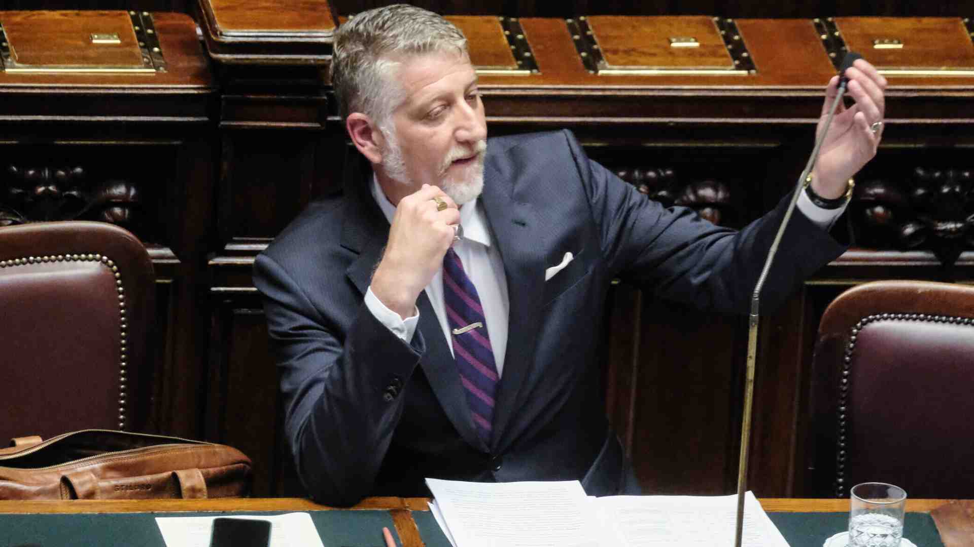 Giuli, il Callido. Non va al Premio Strega e dice "non ho ricevuto i libri. Loda Massini e recita la parte del moralizzatore sul tax credit