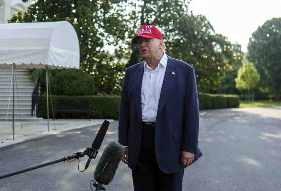 Dollaro debole e aumento del deficit pubblico il prezzo da pagare per l'America First di Trump