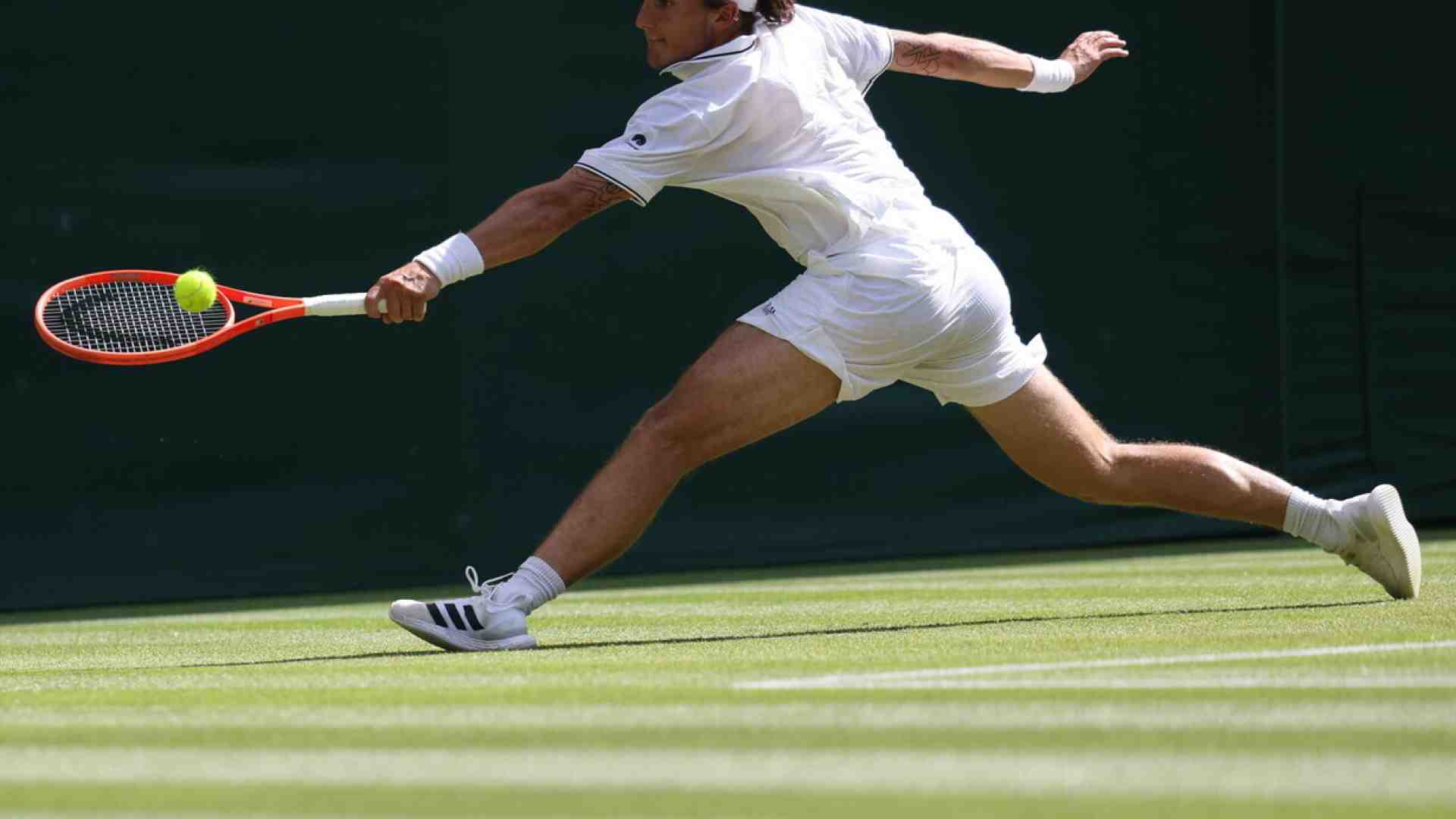 Il tennis creativo (ed efficace) di Mattia Bellucci