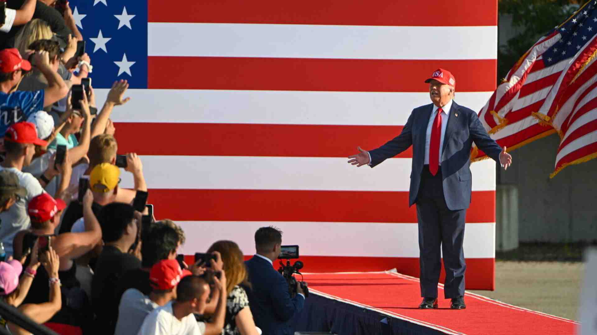 Il rischio delle stablecoin nella legge fiscale di Trump. Parla Brunello Rosa