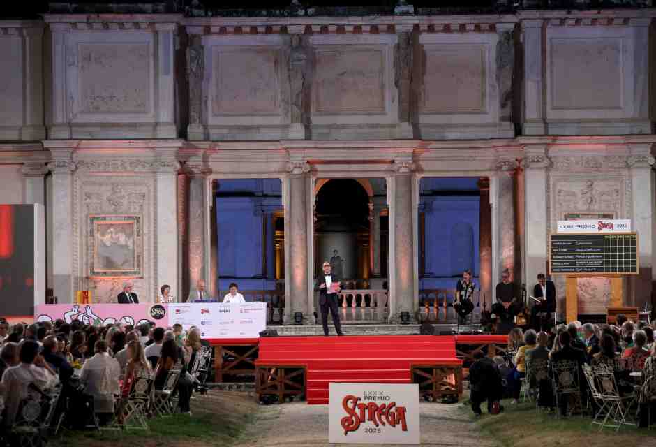 Lo Strega certifica la fine della creatività e della fiction. Pisolini consigliati