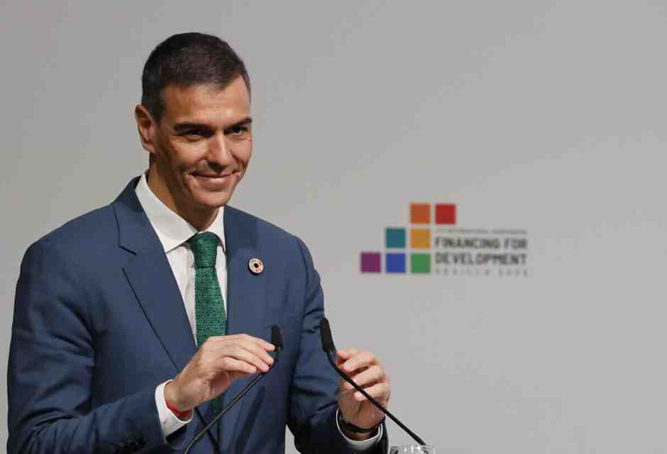 Così i popolari spagnoli vorrebbero approfittare degli scandali del premier Sánchez