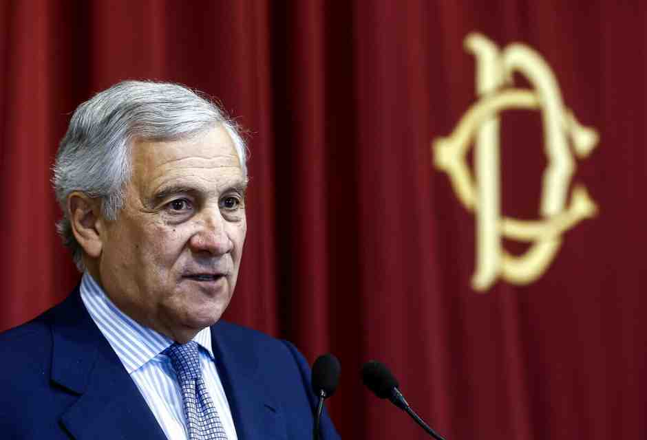 La giravolta di Tajani: "Ius scholae? Neanche per me è una priorità. Sintonia con Pier Silvio Berlusconi"