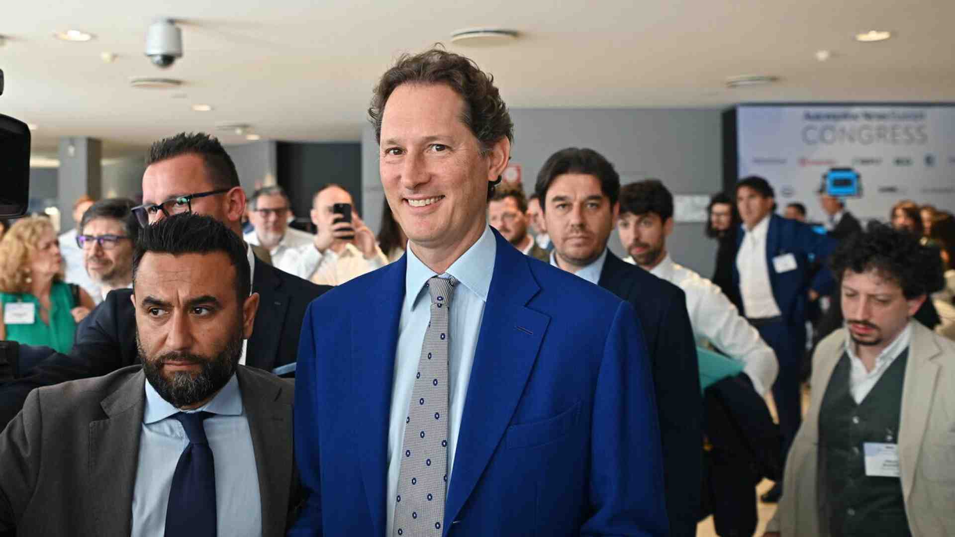 Capire la battaglia tra old money e new money nella vendita di Gedi