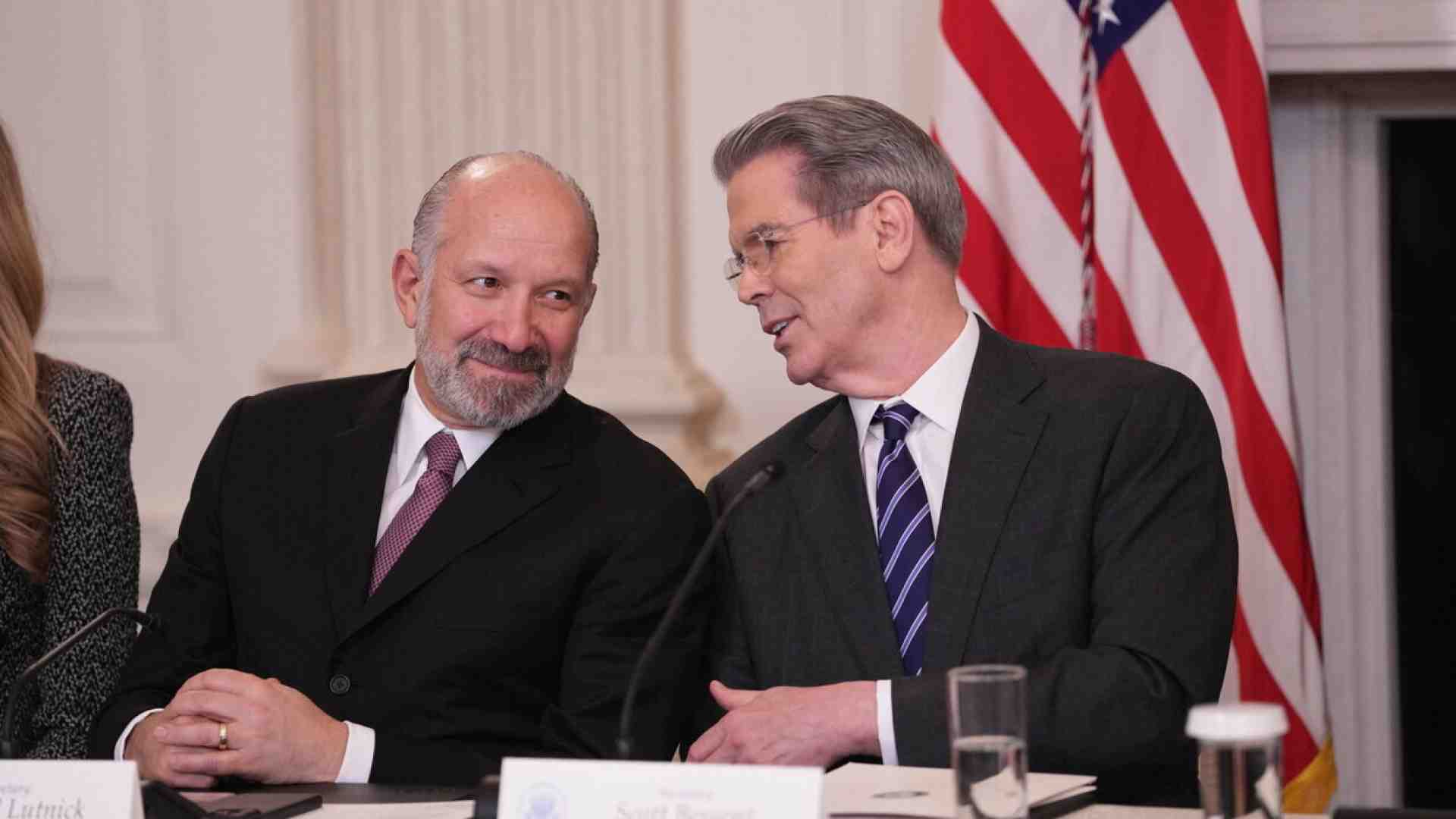 Dazi Usa, quale strategia? Il segretario al Tesoro e quello al Commercio si contraddicono