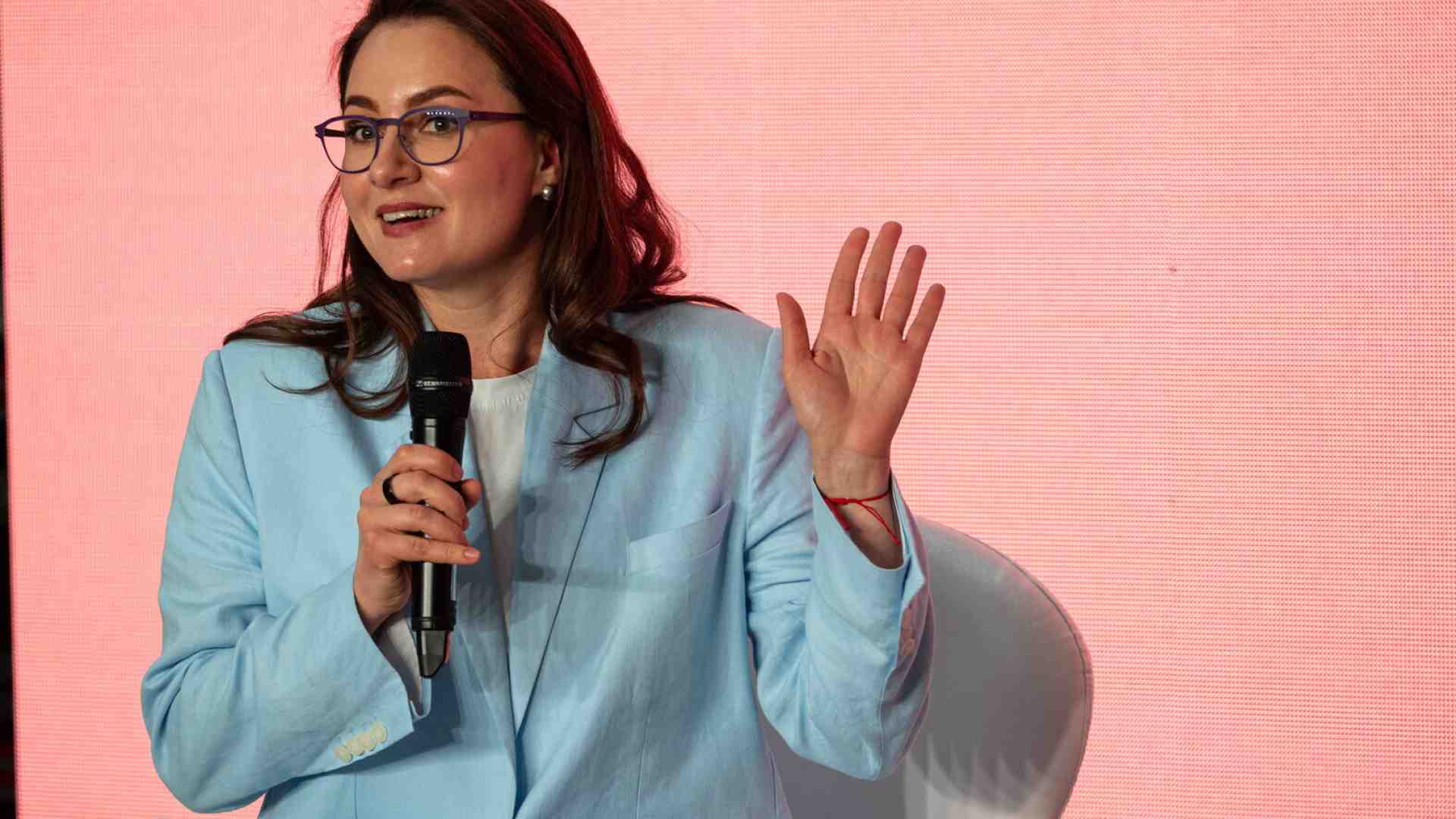 Rischi e doti di Yulia Svyrydenko, la nuova premier ucraina (a prova di Trump)