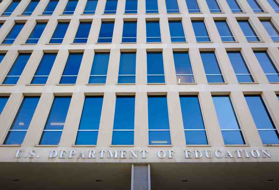 La Corte suprema autorizza Trump a ridimensionare il dipartimento dell'Istruzione