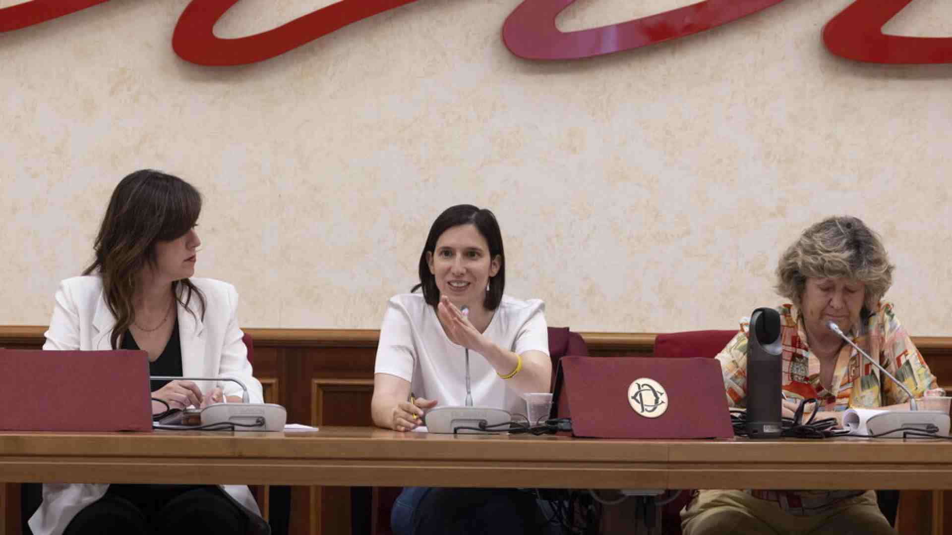 Elly di lotta: snobba Orsini e lancia la pdl contro il part time involontario