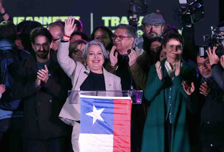 Chi è Jara, la comunista che ha vinto le primarie in Cile e alza la Borsa