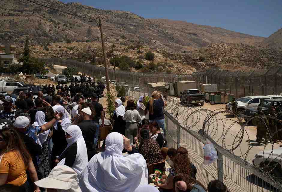 La cauta rivalsa del regime iraniano contro “il fantoccio” Sharaa. La nostalgia per la Siria di Assad