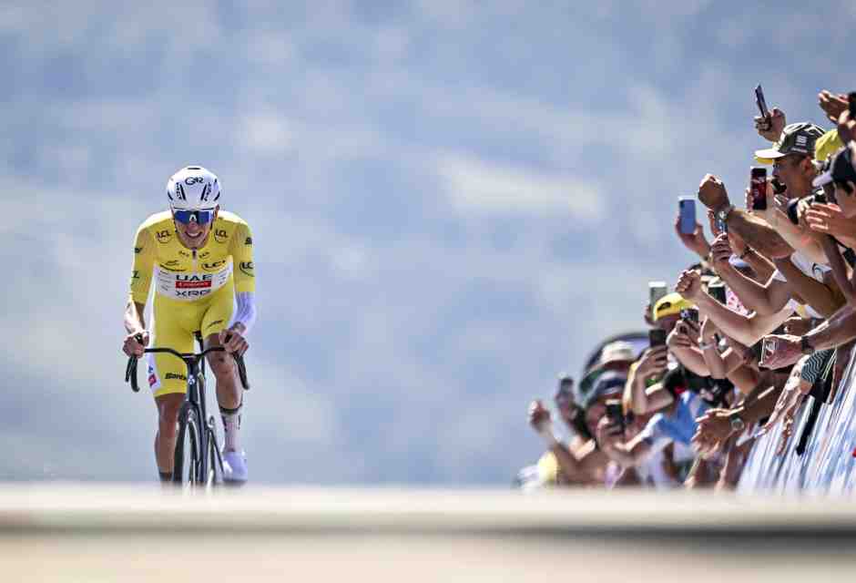 Il Tour de France 2025 tra il sincronismo di Pogacar e la fune di Vingegaard