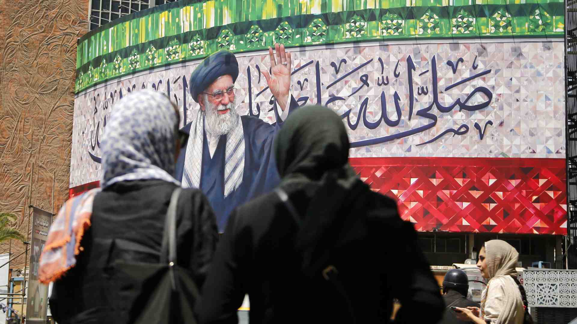 A Teheran tutto sa di “jasus”, spia. I sospetti su due talpe grosse