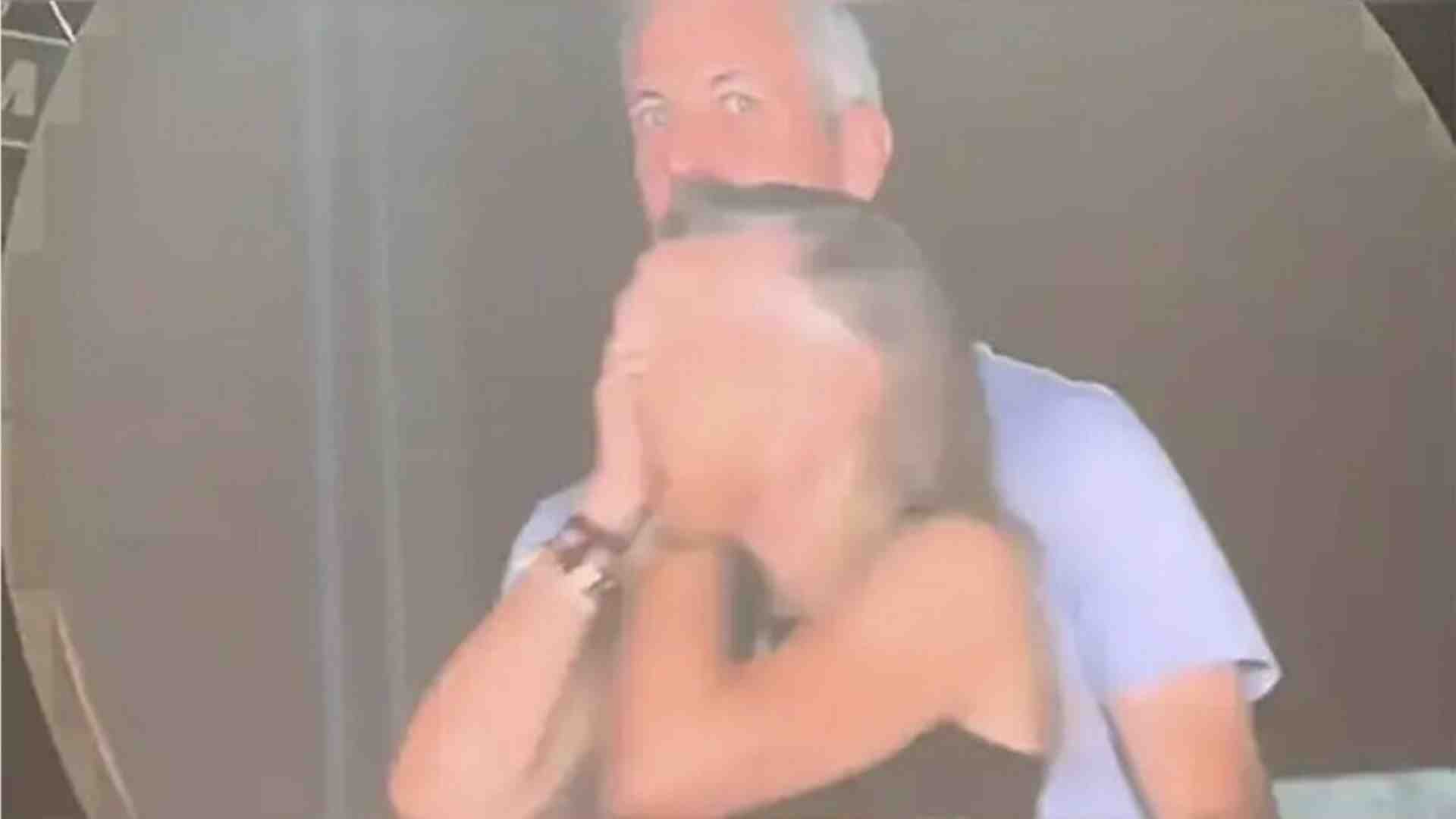 L’imperdibile dibattito sullo scandalo dell’estate: le corna al concerto dei Coldplay