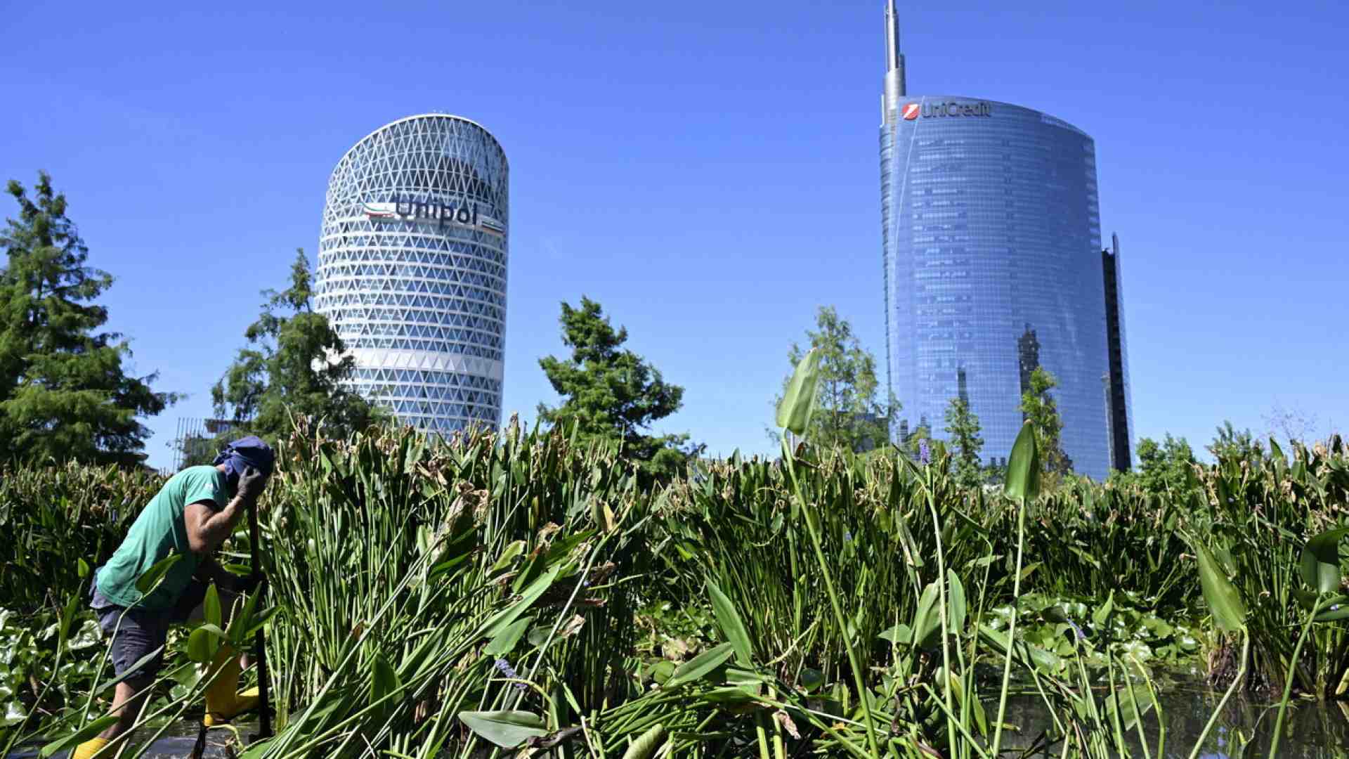 Consob proroga ancora l'offerta di Unicredit su Banco Bpm