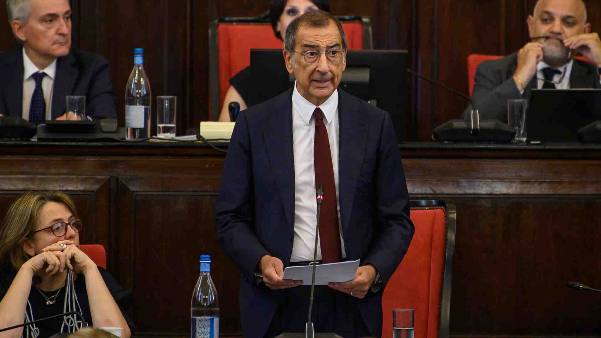 Lo "spavento" di Milano. Politici, ex, imprenditori tutti ammutoliti e terrorizzati: "E se indagano pure me?"