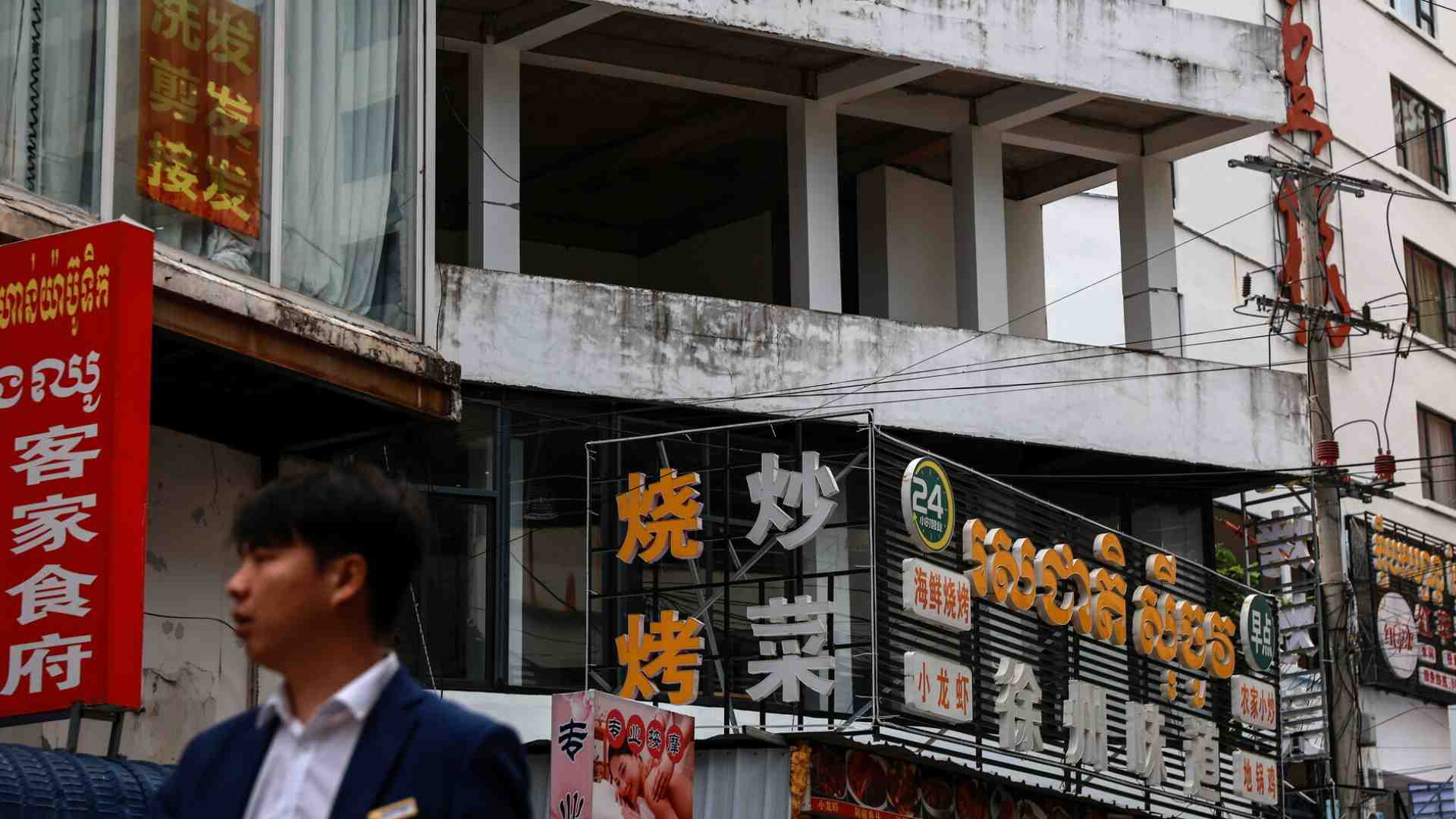 Così le reti criminali cinesi spostano le "scam city" in Africa e non solo