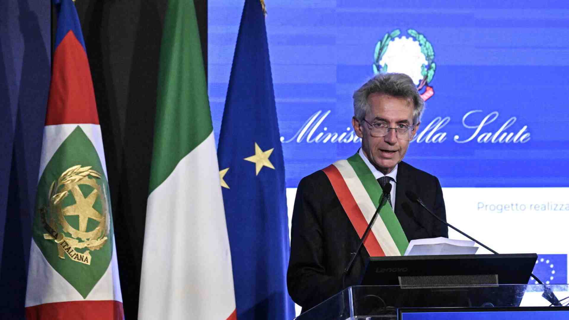 Il cattivo rapporto della politica nazionale con i sindaci visto alla luce dei loro successi col Pnrr