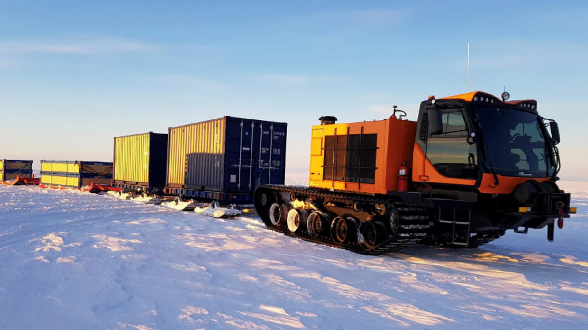 Missione in Antartide: ecco il cingolato italiano che sfida i ghiacci