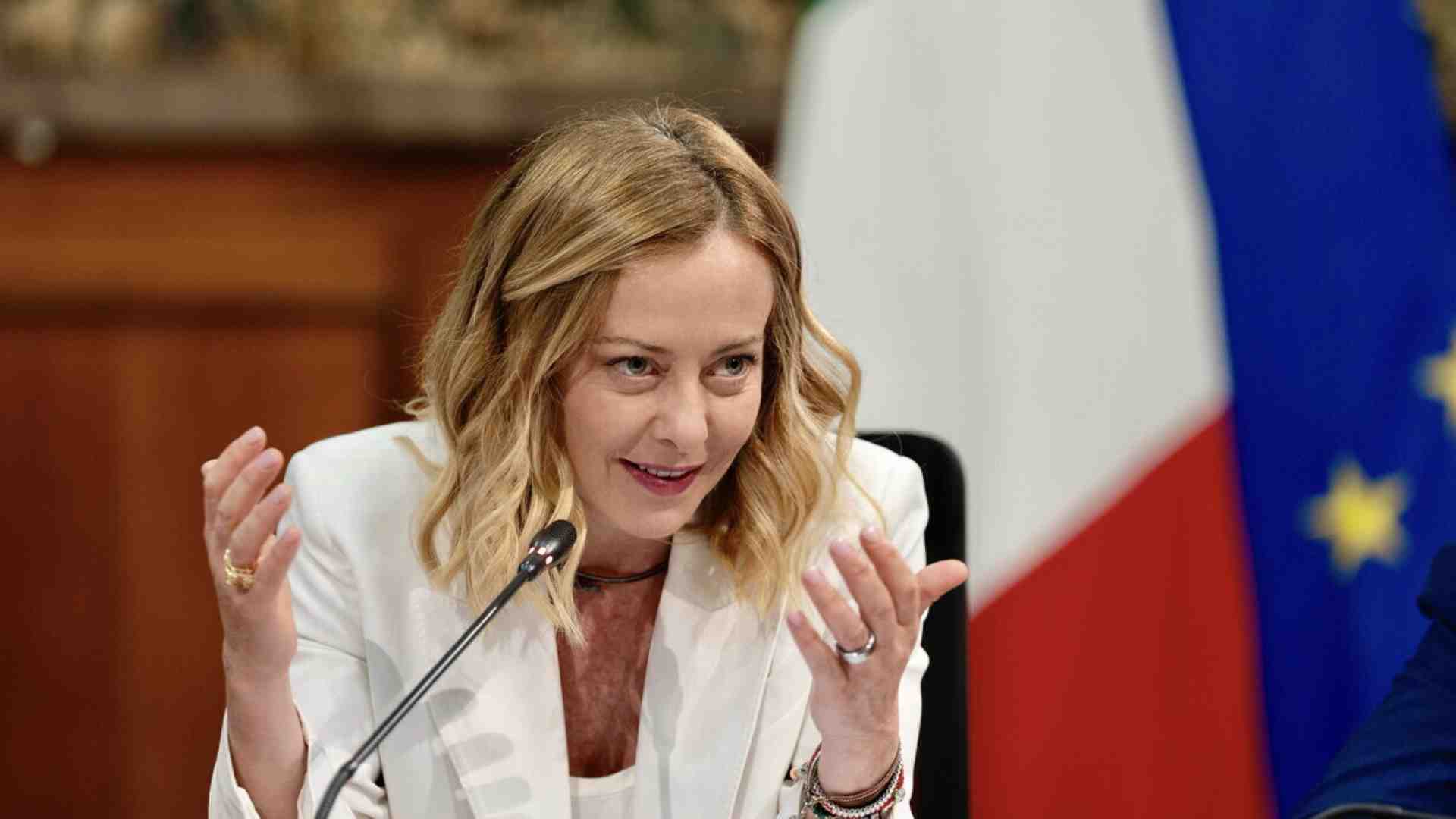 Open Arms, amministratori dem indagati e caso Almasri: dentro FdI aleggia il fantasma giudiziario