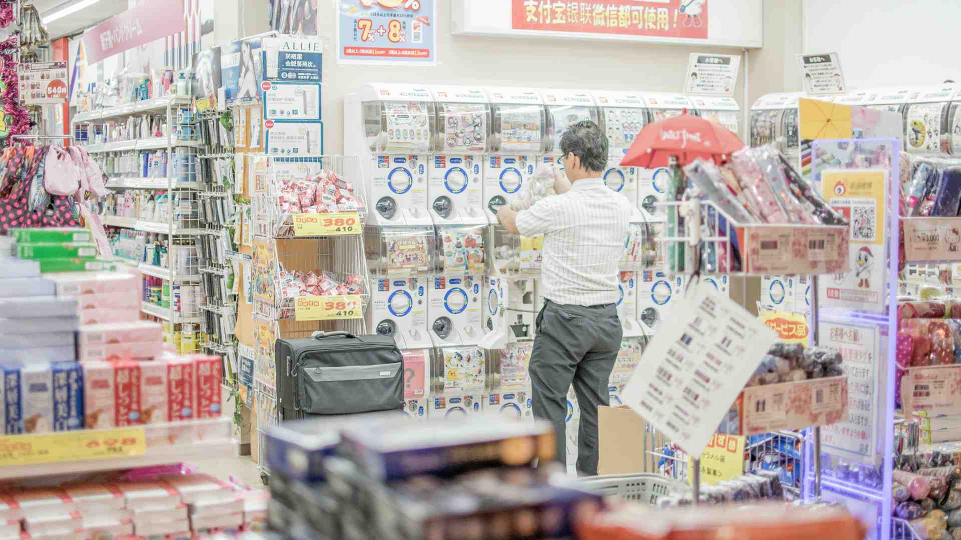 L’apoteosi della delega: il servizio che dà le dimissioni al posto tuo