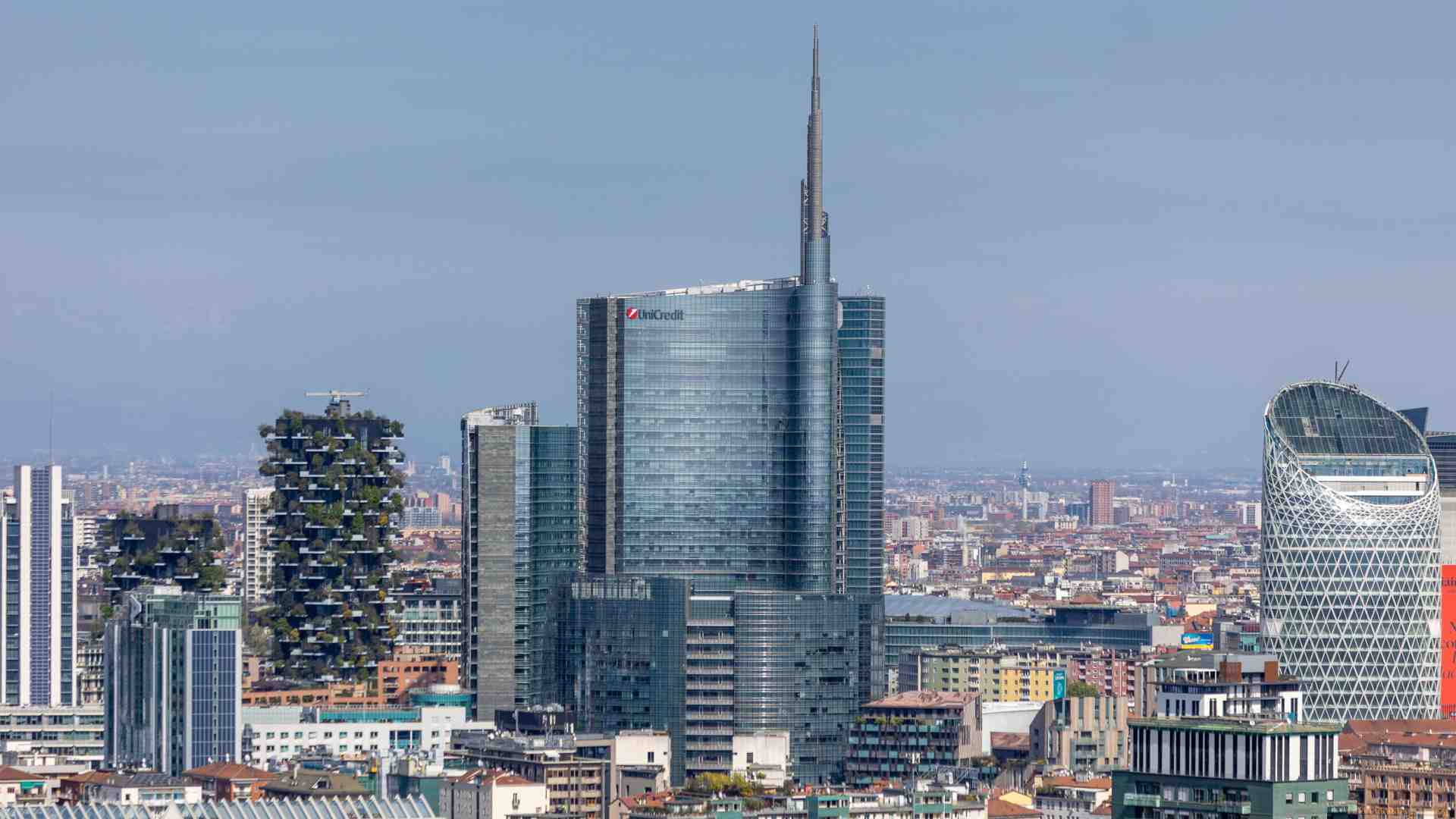 "Milano mostrificata produrrà solo nuova povertà. Ora è terrore e immobilismo". Parla Agnoletto (Assimpredil)