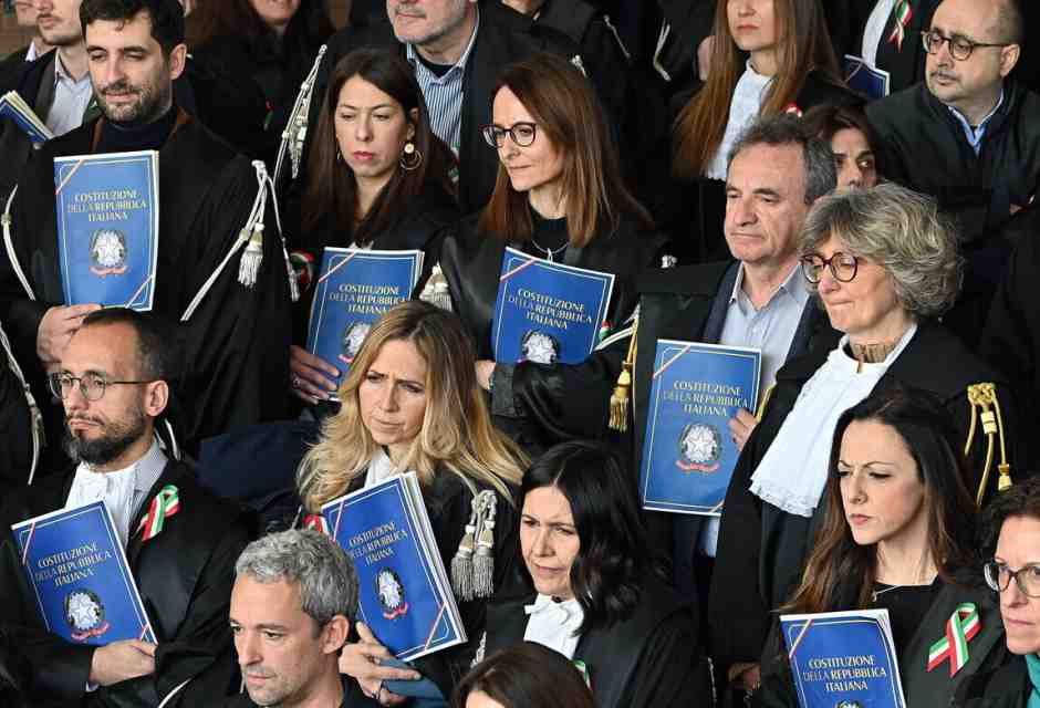 L'imbarazzante strategia di comunicazione dei magistrati italiani